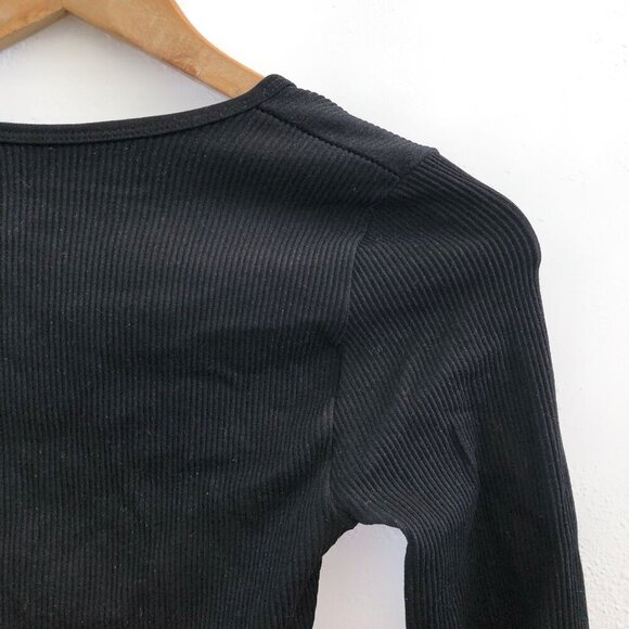 OUT FROM UNDER Ribbed Long Sleeve Crop Top Size Medium - Picture 4 of 7